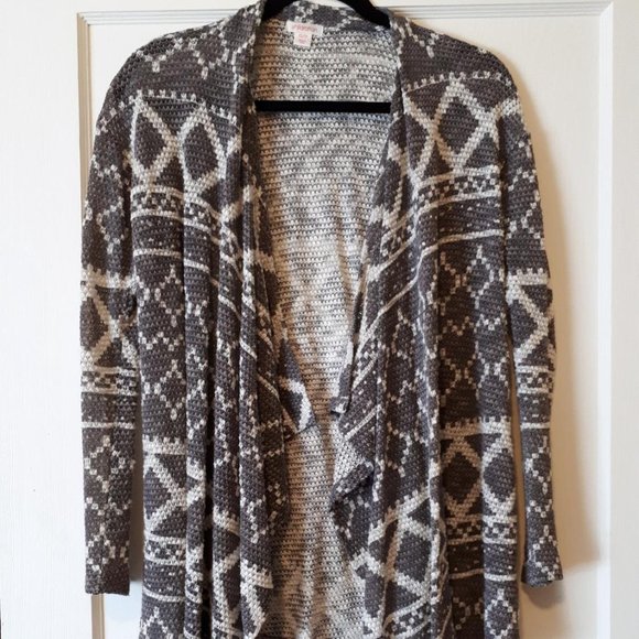 2/$20 Xhilaration womens lightweight grey white Aztec print waterfall cardigan - Picture 1 of 3
